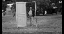 Du monde aux portes